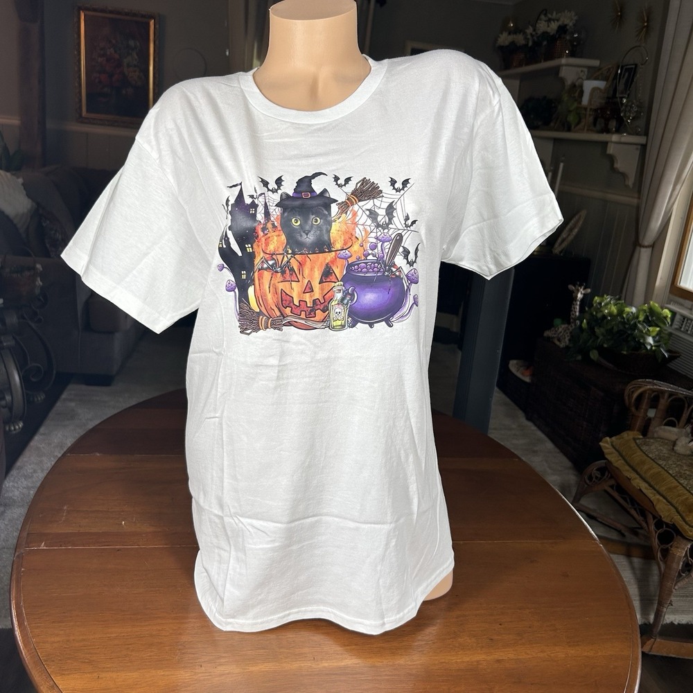 Hanes White Halloween T-Shirt Black Cat Jack O'Lantern Bats Haunted House Size M